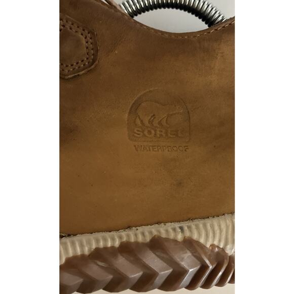 Sorel Sz 7 Out N About Waterptoof Leather PVC Tie Boot Tan Leather PVC bottom - Picture 5 of 7